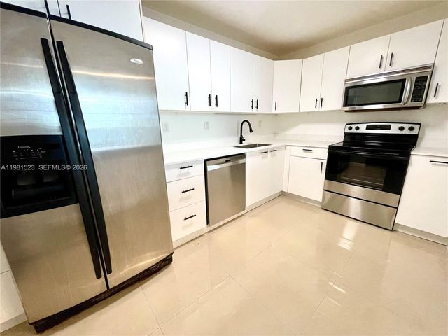 19390 Collins Ave 316, Sunny Isles Beach, FL 33160