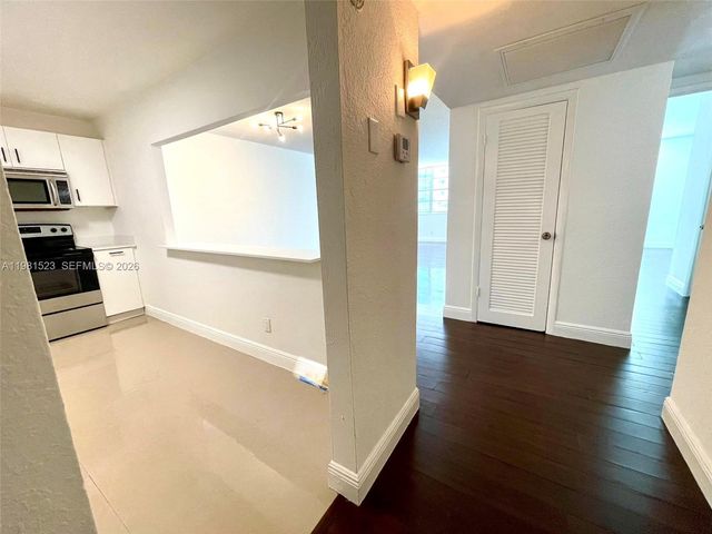 19390 Collins Ave 316, Sunny Isles Beach, FL 33160