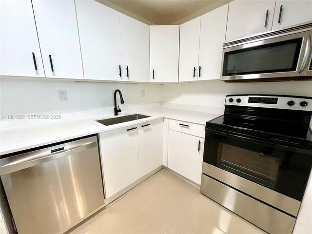 19390 Collins Ave 316, Sunny Isles Beach, FL 33160