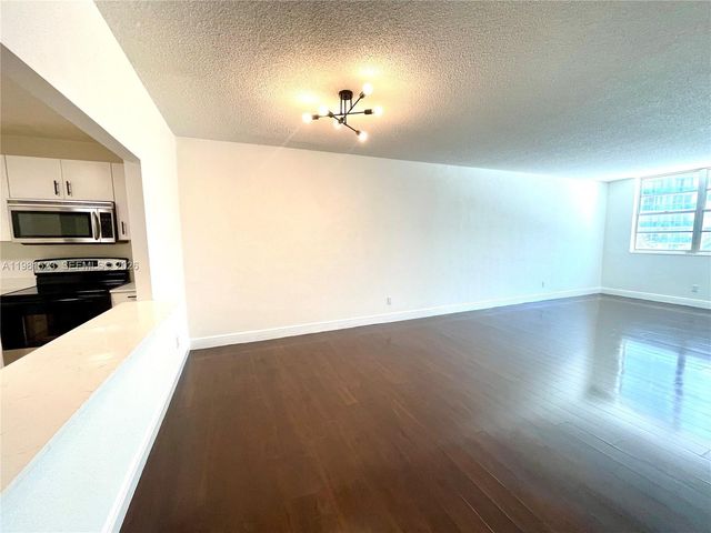 19390 Collins Ave 316, Sunny Isles Beach, FL 33160