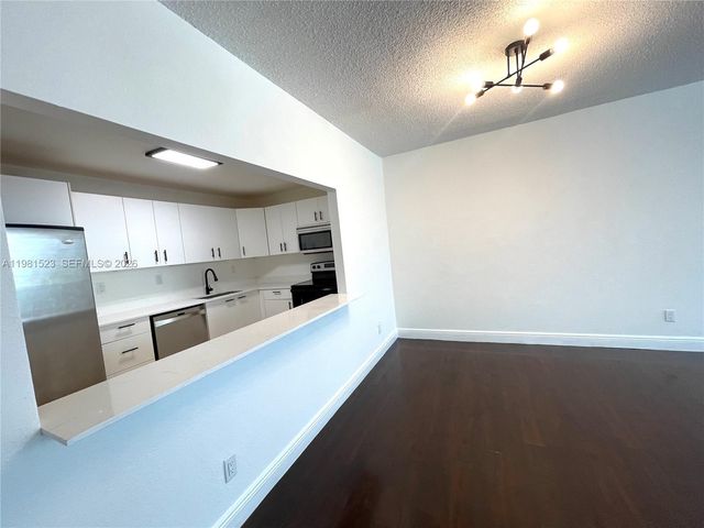 19390 Collins Ave 316, Sunny Isles Beach, FL 33160