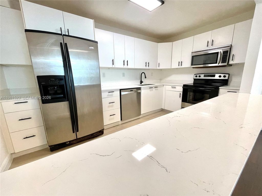 19390 Collins Ave 316, Sunny Isles Beach, FL 33160