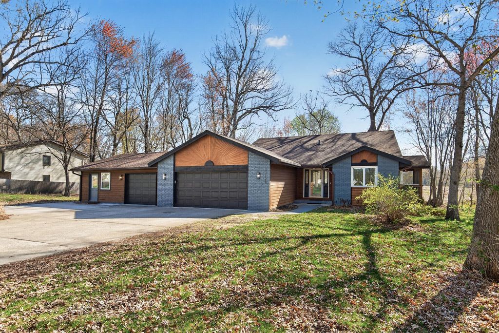 17129 Eveleth Street NE, Ham Lake, MN 55304