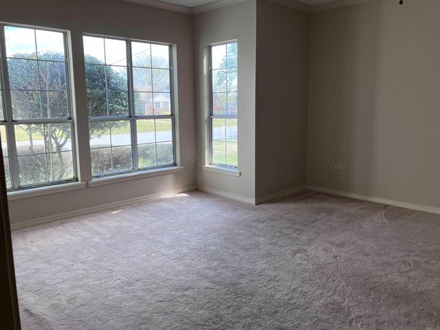 9 River Oaks Boulevard, Searcy, AR 72143