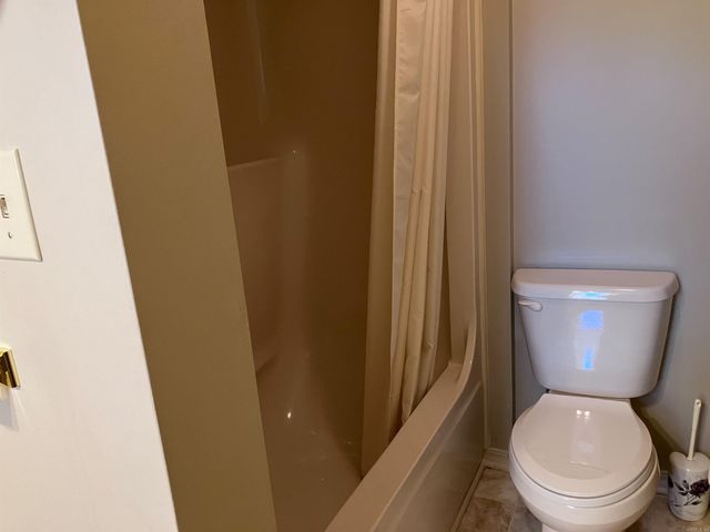 9 River Oaks Boulevard, Searcy, AR 72143