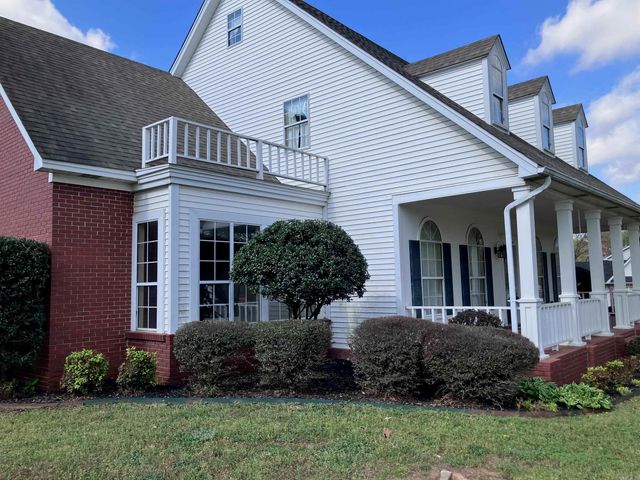 9 River Oaks Boulevard, Searcy, AR 72143