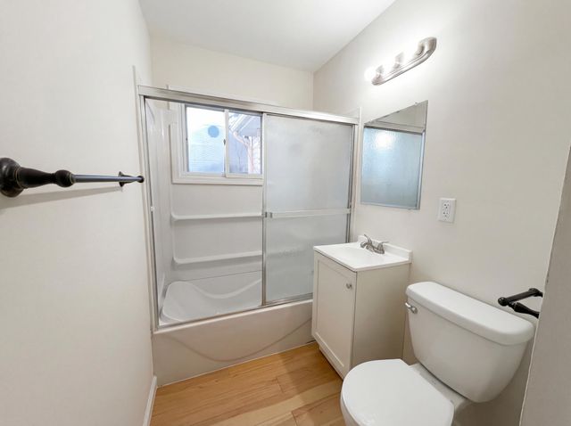 6907 52nd Avenue N, Crystal, MN 55428