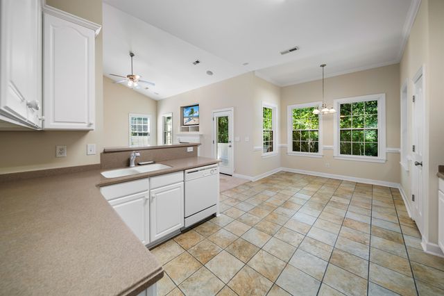 177 Dunbarton Ln., Conway, SC 29526