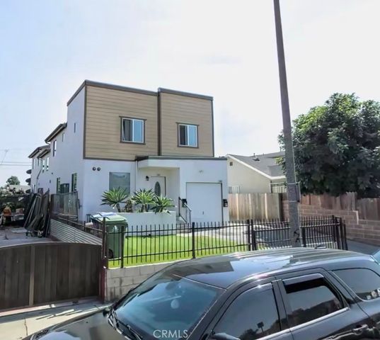 342 344 E 118th, Los Angeles, CA 90061