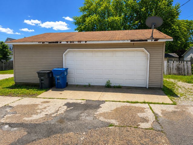 2607 13th Avenue, Moline, IL 61265