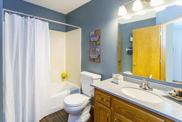 648 Welland Court, Eagan, MN 55123