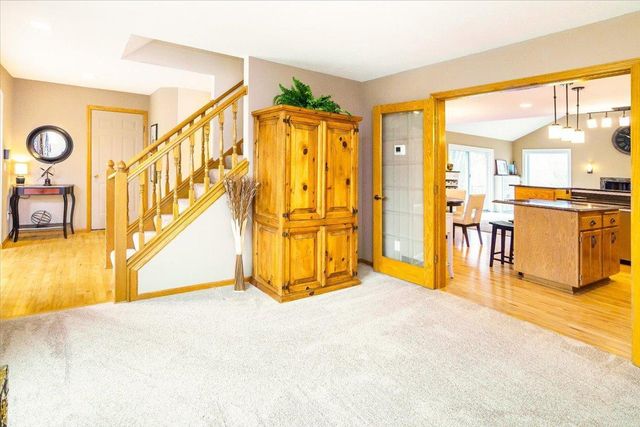 648 Welland Court, Eagan, MN 55123