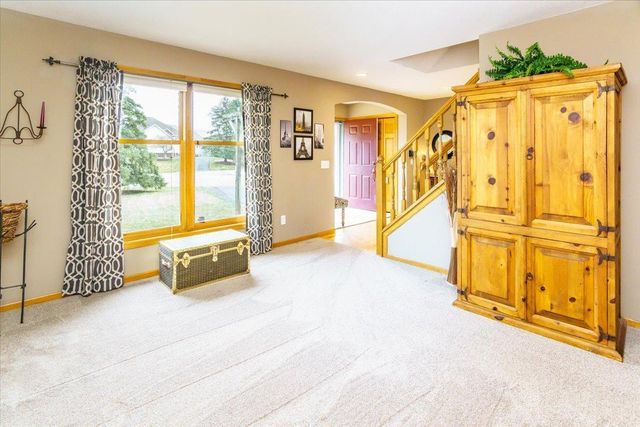 648 Welland Court, Eagan, MN 55123