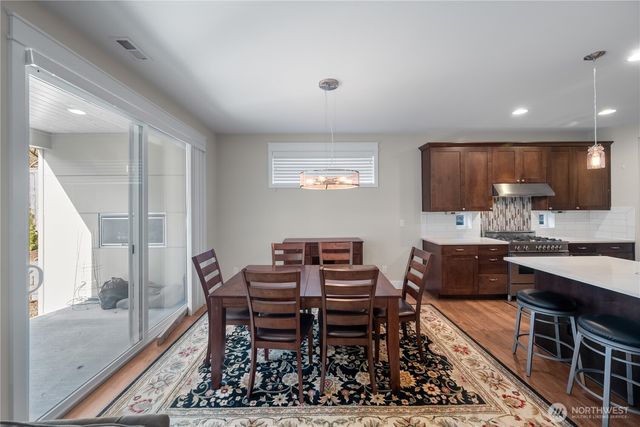 26925 230th Place SE, Maple Valley, WA 98038