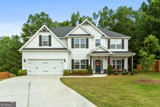 8 St Charles Avenue, Sharpsburg, GA 30277