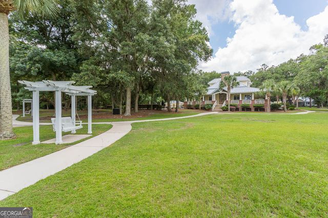 98 Eagle Crest Drive, Waverly, GA 31565