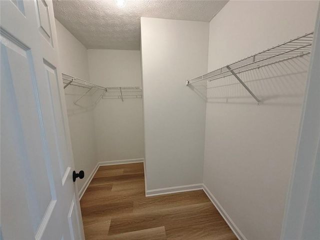 902 Conners Cove NW, Lawrenceville, GA 30044