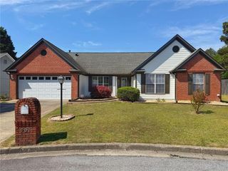 902 Conners Cove NW, Lawrenceville, GA 30044