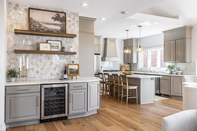 10703 Club Chase, Fishers, IN 46037