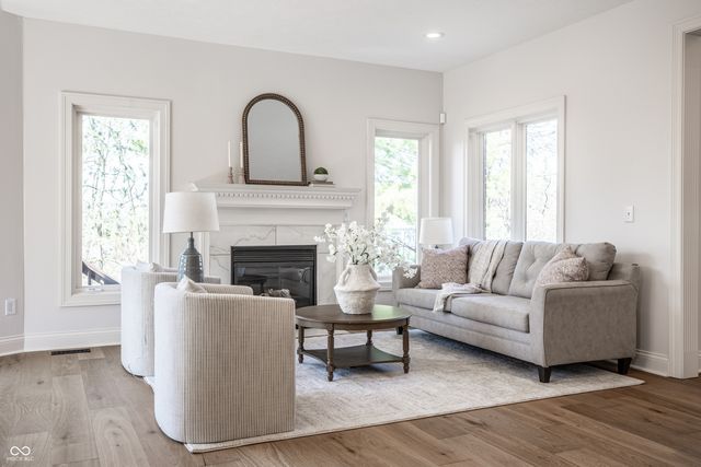 10703 Club Chase, Fishers, IN 46037