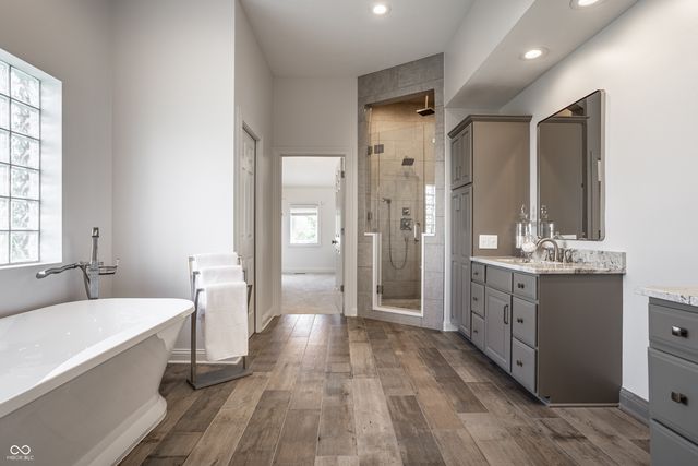 10703 Club Chase, Fishers, IN 46037