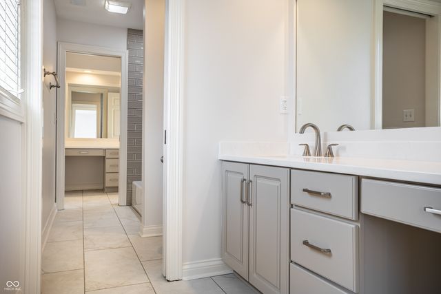 10703 Club Chase, Fishers, IN 46037