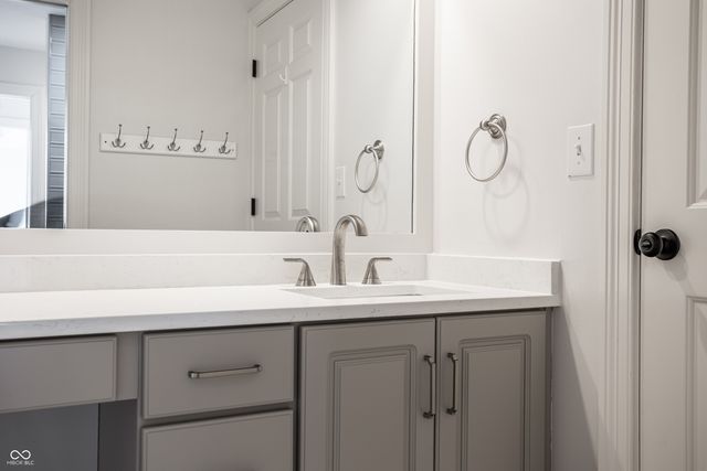 10703 Club Chase, Fishers, IN 46037