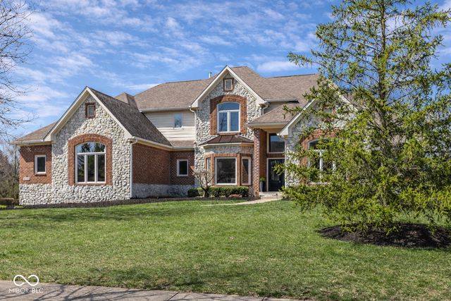 10703 Club Chase, Fishers, IN 46037