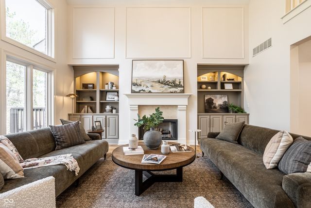 10703 Club Chase, Fishers, IN 46037