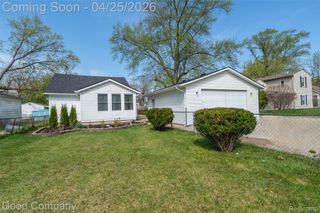 28457 Fairfax Street, Southfield, MI 48076