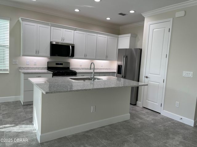 173 Coastal Avenue, Daytona Beach, FL 32124