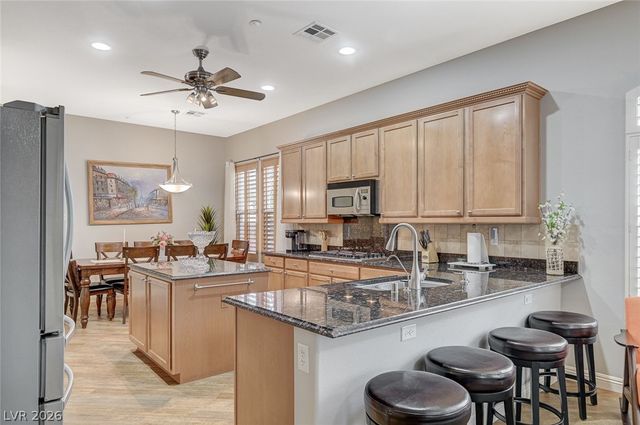 2415 Winter Cliffs Street, Henderson, NV 89052