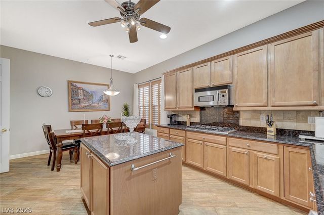 2415 Winter Cliffs Street, Henderson, NV 89052