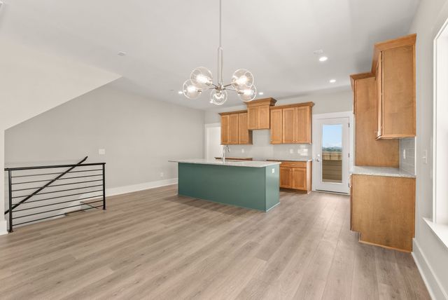 606 Summit Trl, Nashville, TN 37207