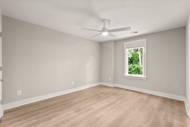 606 Summit Trl, Nashville, TN 37207
