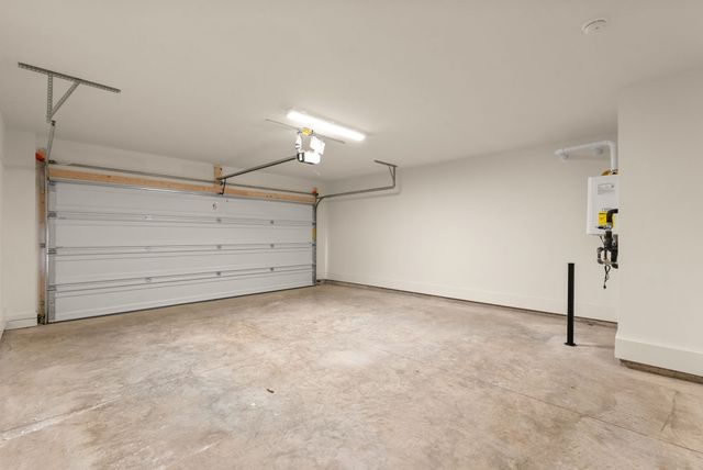 606 Summit Trl, Nashville, TN 37207