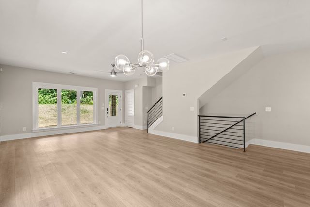 606 Summit Trl, Nashville, TN 37207