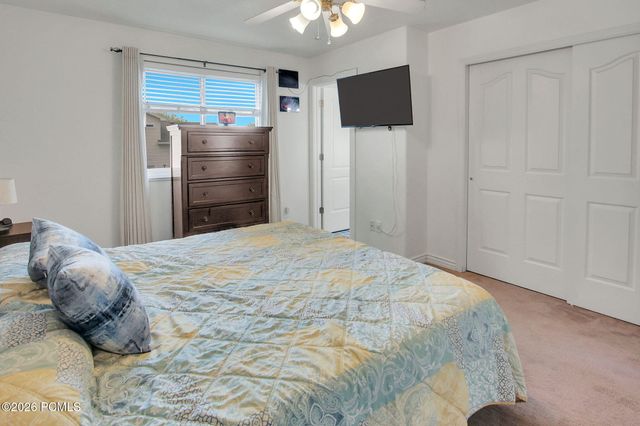 2113 N 2220, Clinton, UT 84015