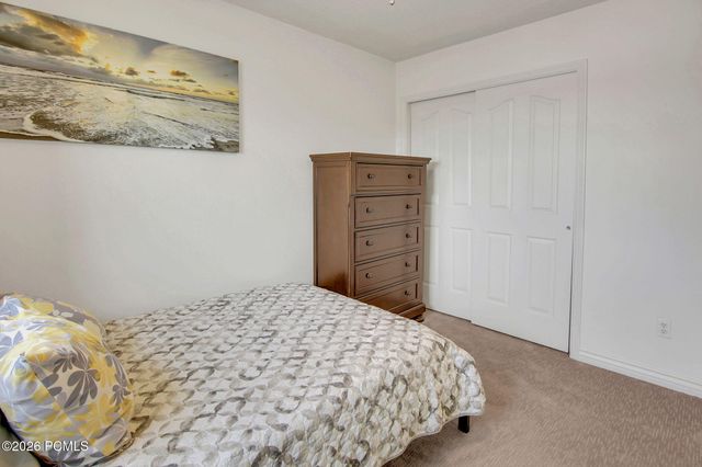2113 N 2220, Clinton, UT 84015