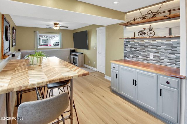 2113 N 2220, Clinton, UT 84015