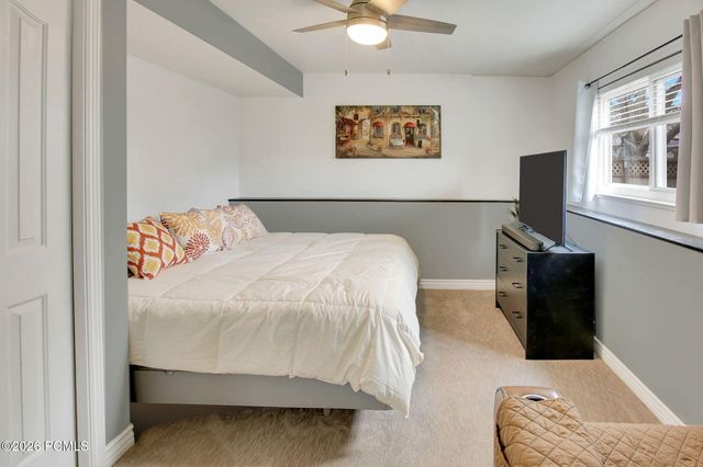 2113 N 2220, Clinton, UT 84015