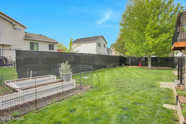 2113 N 2220, Clinton, UT 84015