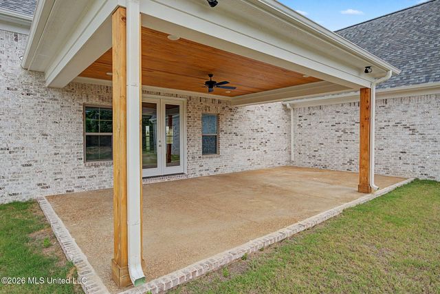 1541 Tributary Drive, Hernando, MS 38632