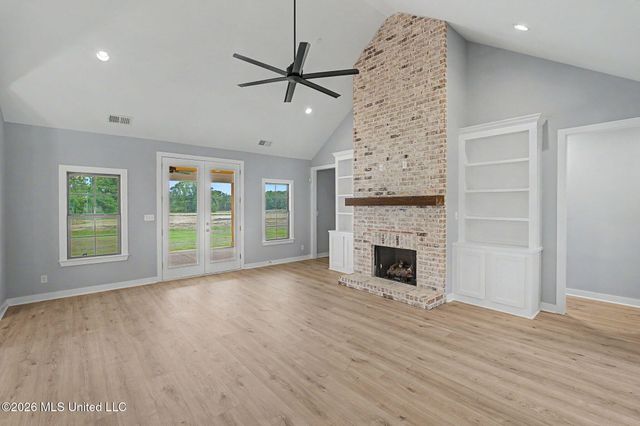 1541 Tributary Drive, Hernando, MS 38632