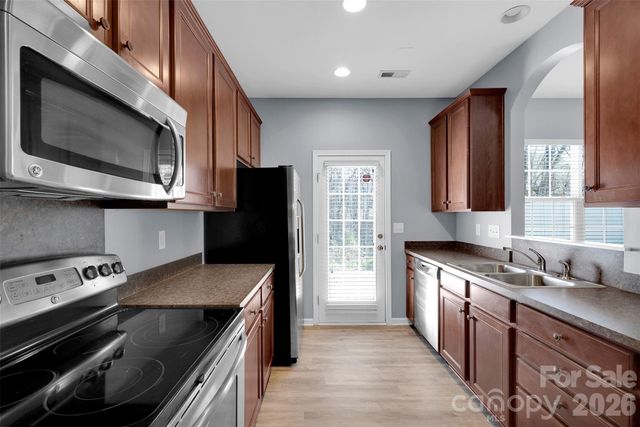 11722 Prideland Court, Charlotte, NC 28273