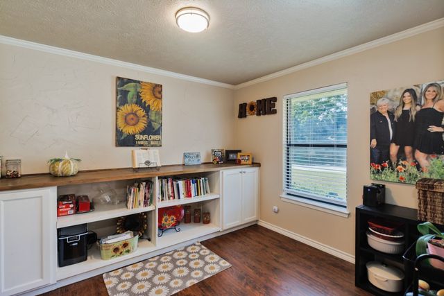 403 E Charles Street, Decatur, TX 76234