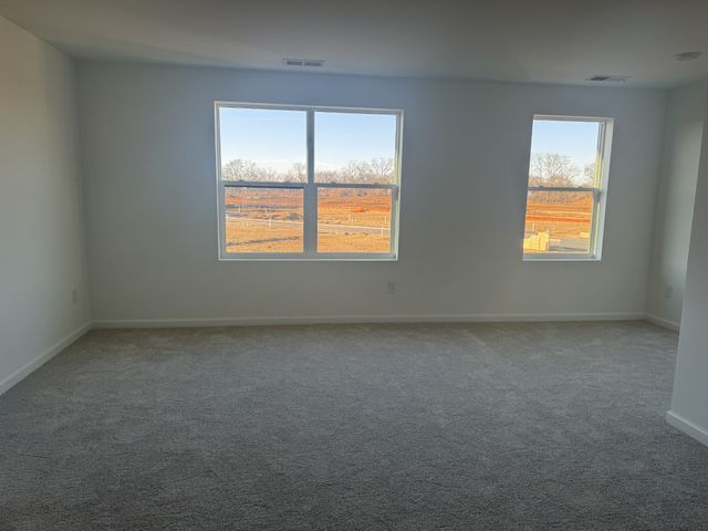 1033 Old Creek Bnd, Gallatin, TN 37066