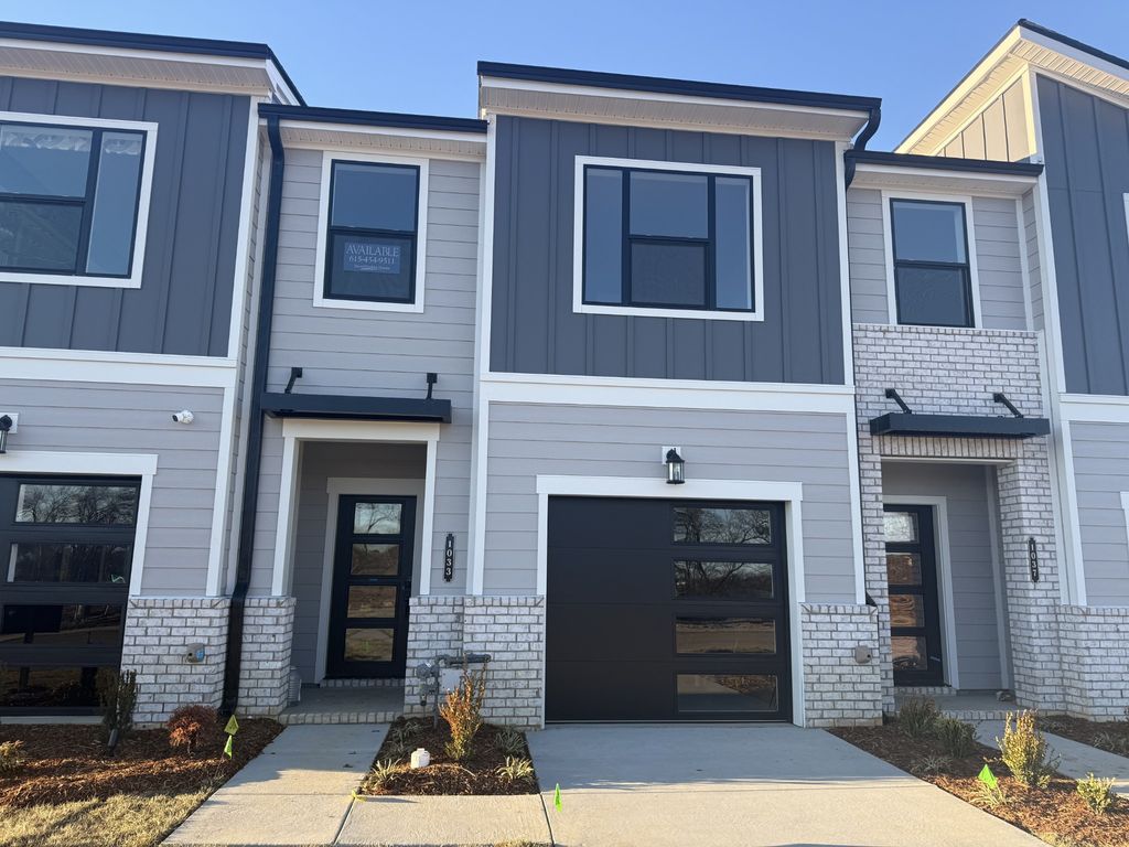 1033 Old Creek Bnd, Gallatin, TN 37066