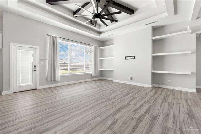 3304 E Rabbit Run Avenue E, Alton, TX 78573