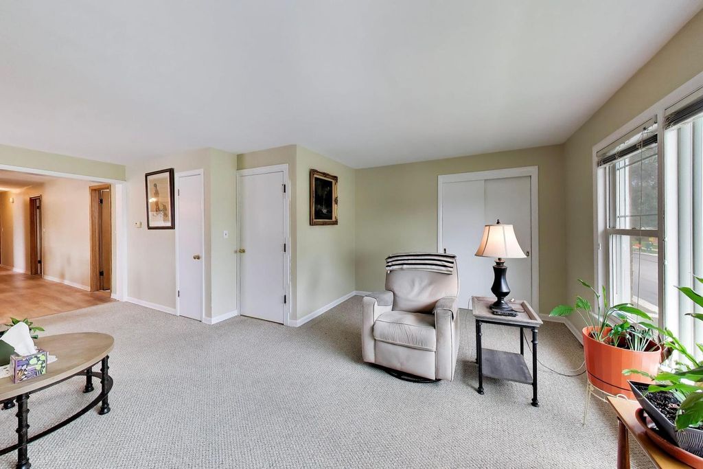 8110 W Addison Street, Chicago, IL 60634 — photo 3